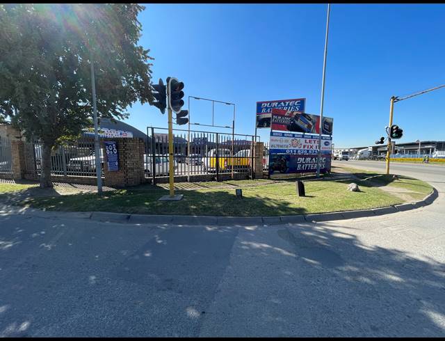 170M² BUSINESS TO LET IN HUGHES